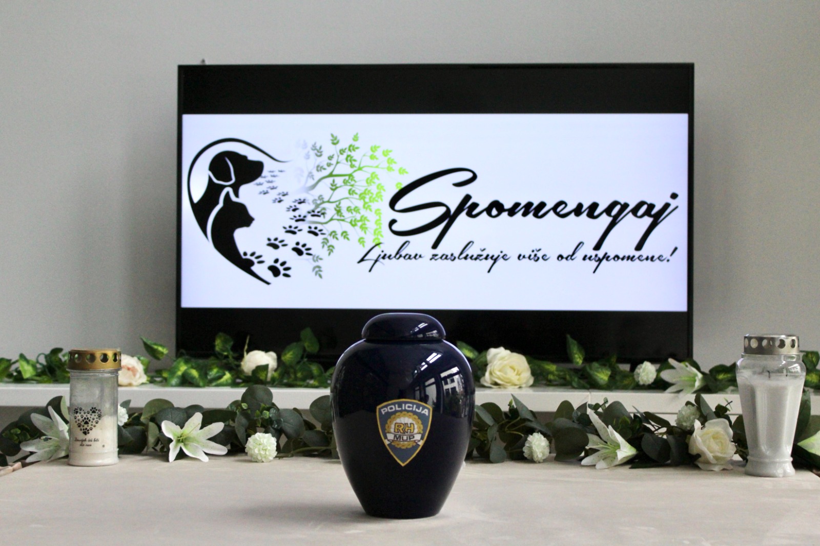 Slika /02_vijesti/2025/2 - veljača/službeni psi/Službeni policijski psi dobili grobno mjesto u Spomengaju (Foto Tea Plećaš - MUP) 1.png